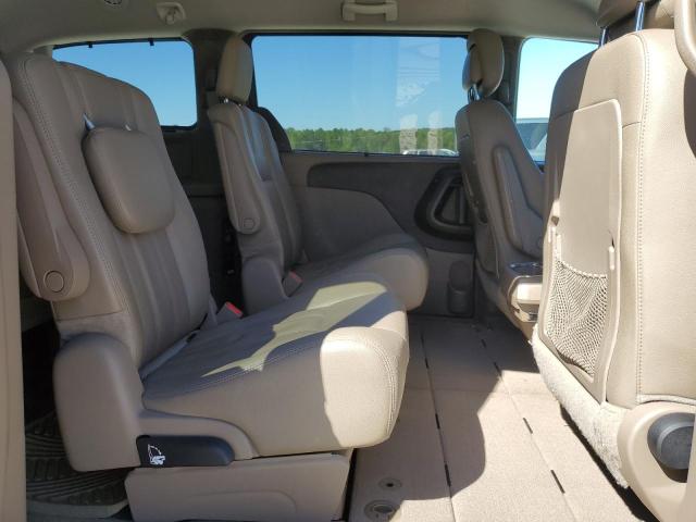 2016 CHRYSLER TOWN & COU - 2C4RC1BG6GR111313