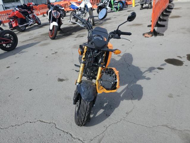 HONDA GROM 125 2024 orange  gas MLHJC921XR5204145 photo #3