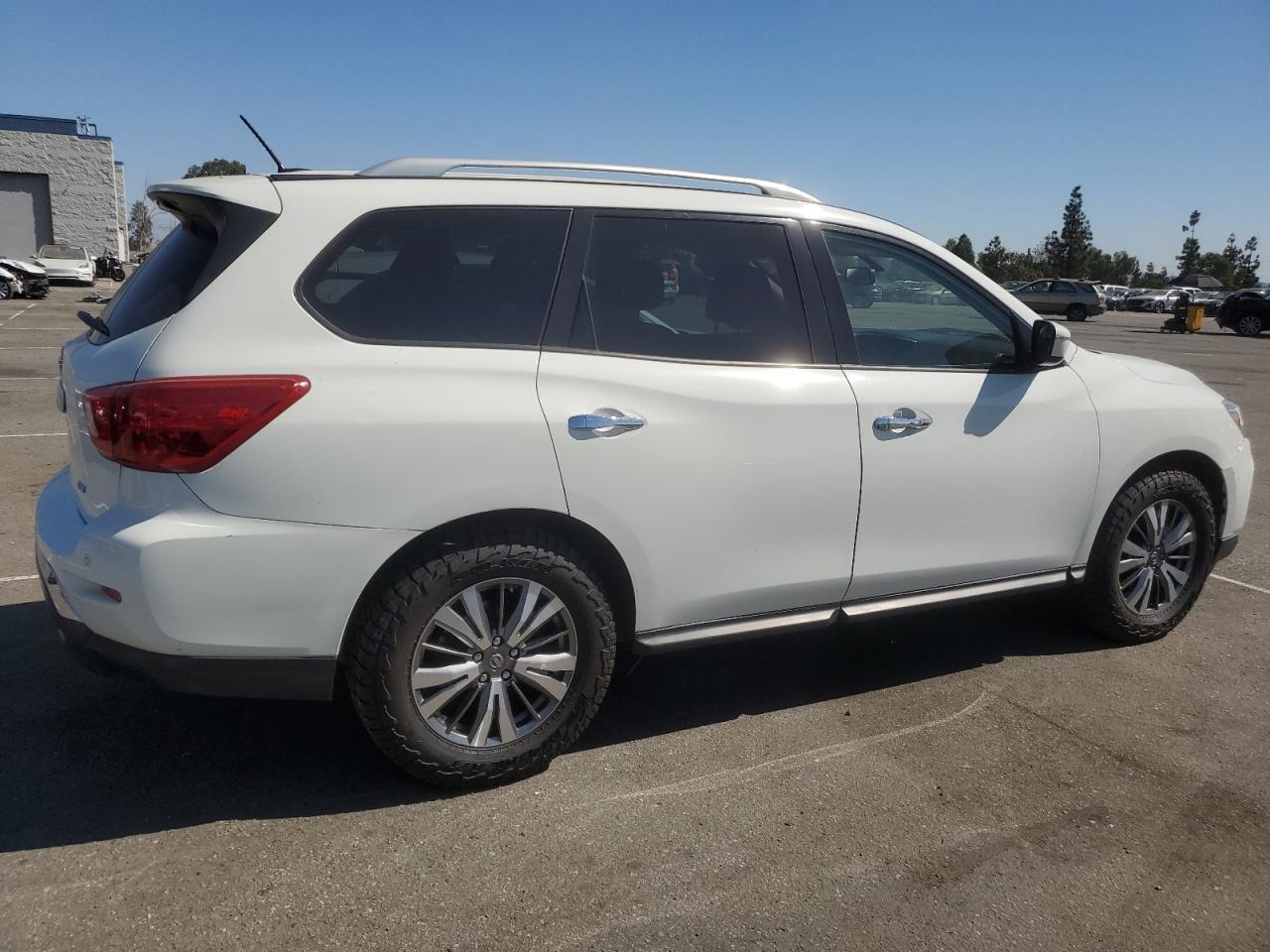 Lot #2923932822 2018 NISSAN PATHFINDER