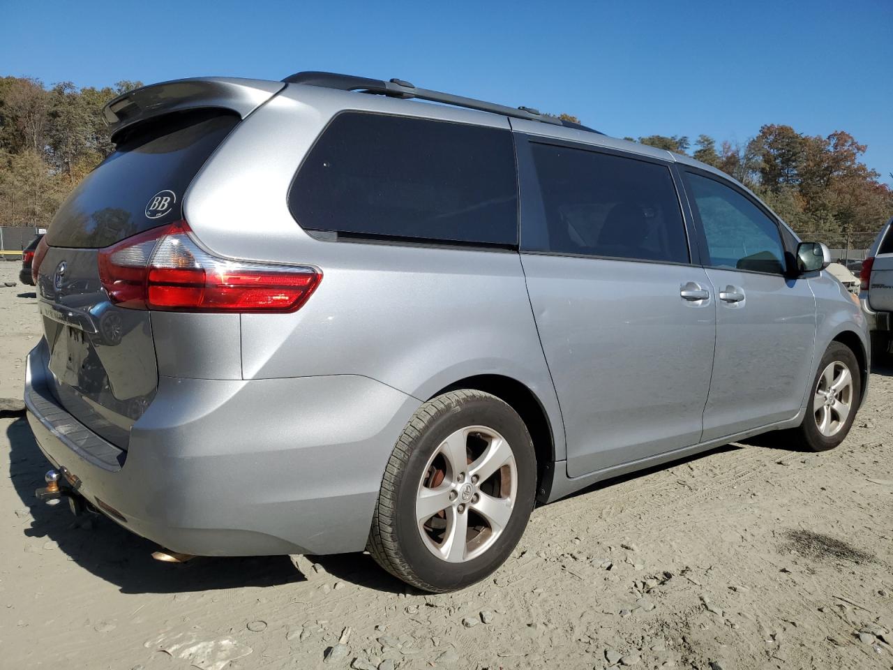 Lot #2962488725 2015 TOYOTA SIENNA LE