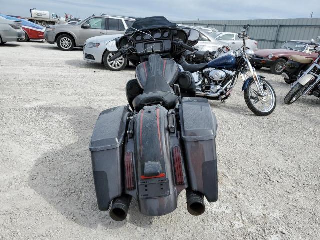 2018 HARLEY-DAVIDSON FLHXSE CVO 1HD1PXL10JB956435