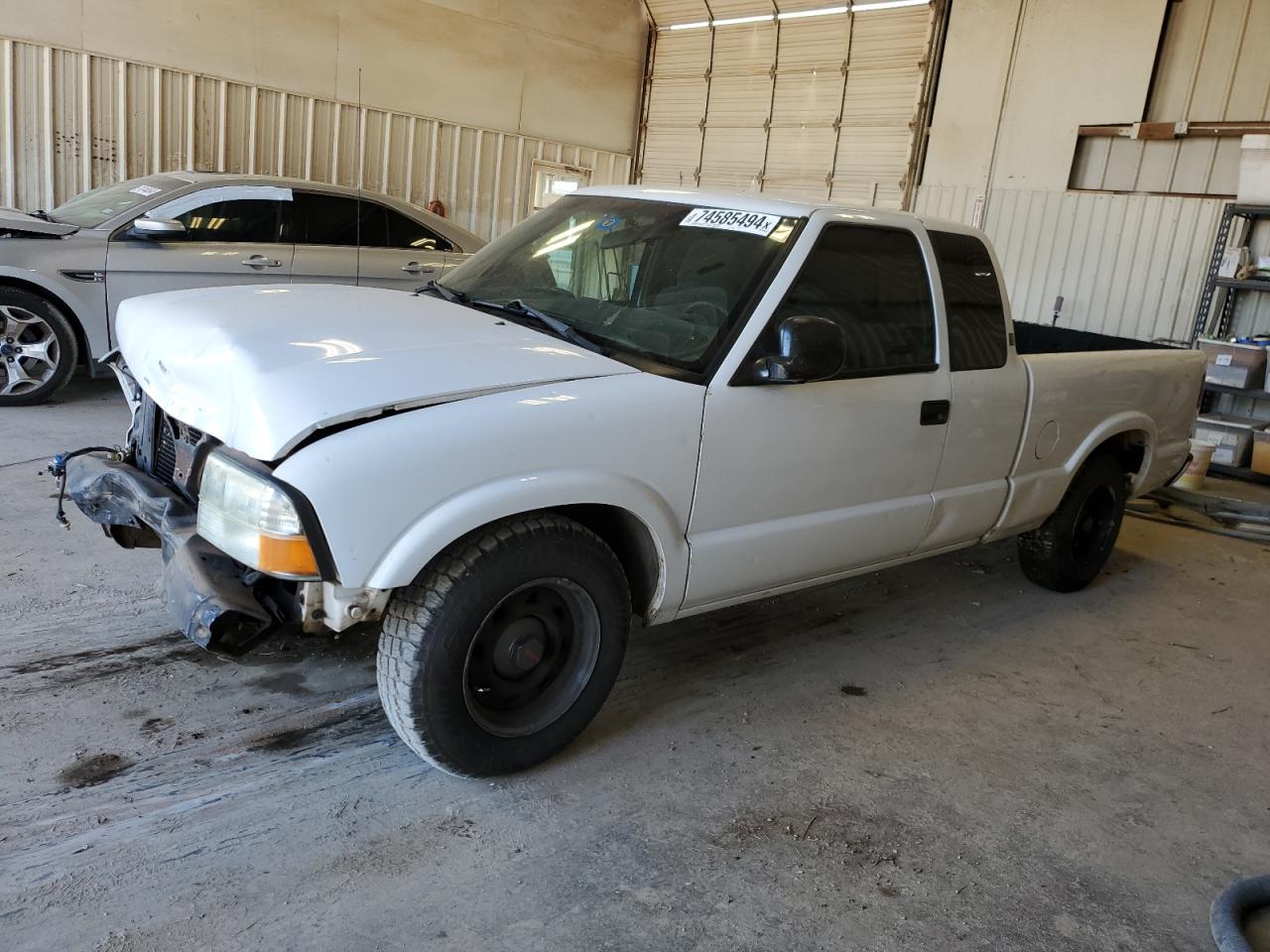 Lot #2960131057 2002 GMC SONOMA