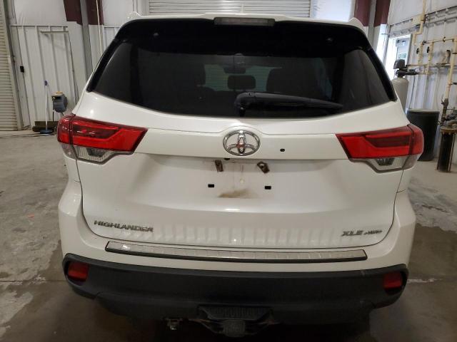 VIN 5TDJZRFH5HS386631 2017 Toyota Highlander, SE no.6