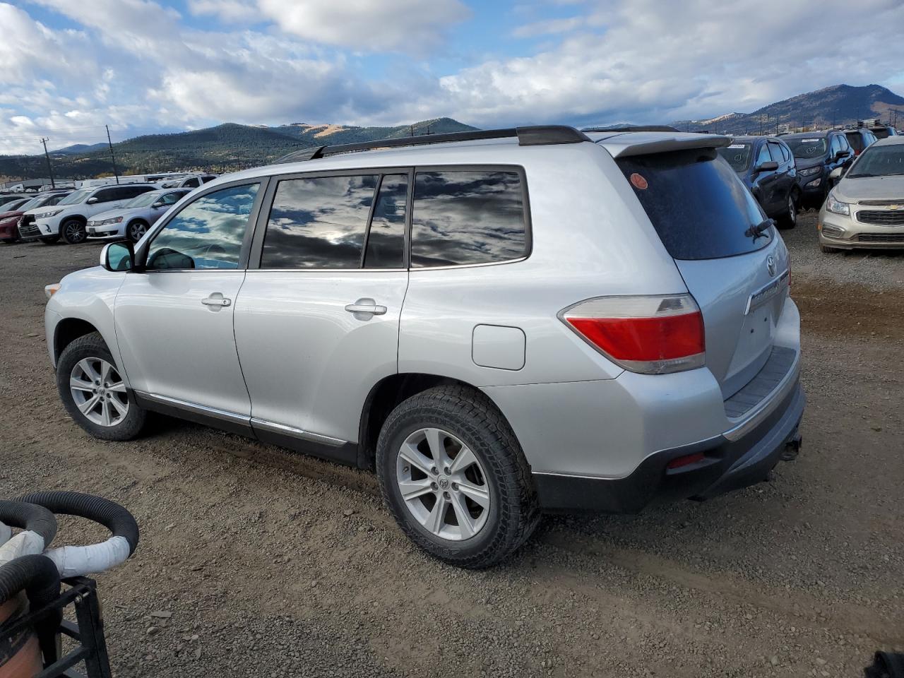 Lot #2962760104 2013 TOYOTA HIGHLANDER