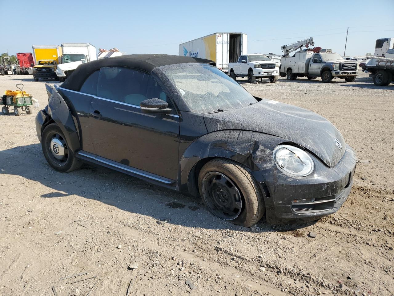 Lot #2991769190 2015 VOLKSWAGEN BEETLE 1.8