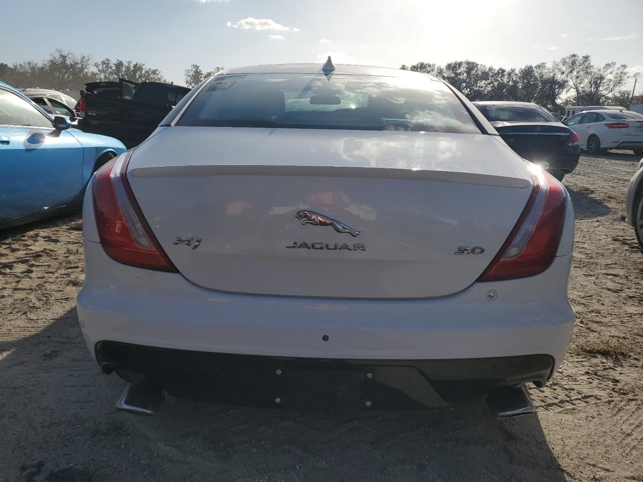 Lot #2944921875 2016 JAGUAR XJ