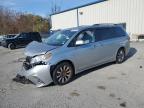 TOYOTA SIENNA XLE снимка