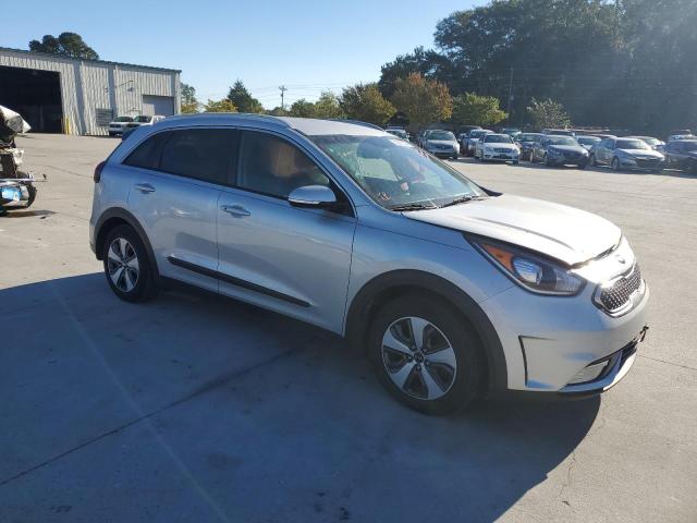 KNDCC3LC1H5037231 Kia Niro Ex 2017