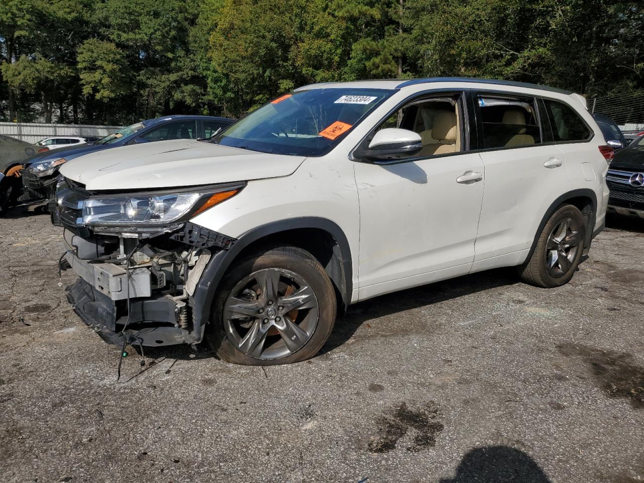 Lot #2890071400 2017 TOYOTA HIGHLANDER