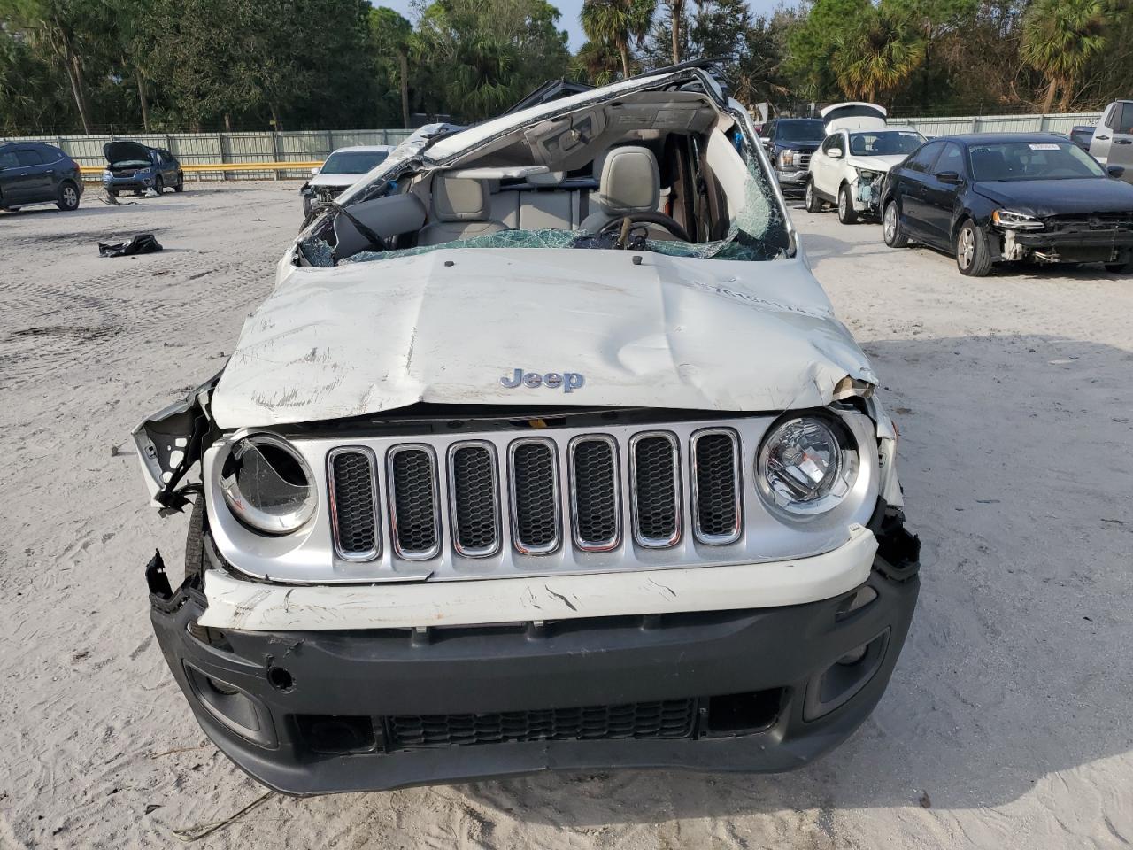 Lot #2989212635 2017 JEEP RENEGADE L