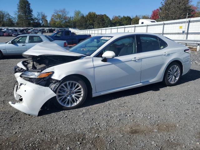 VIN 4T1B11HK4JU006990 2018 Toyota Camry, L no.1