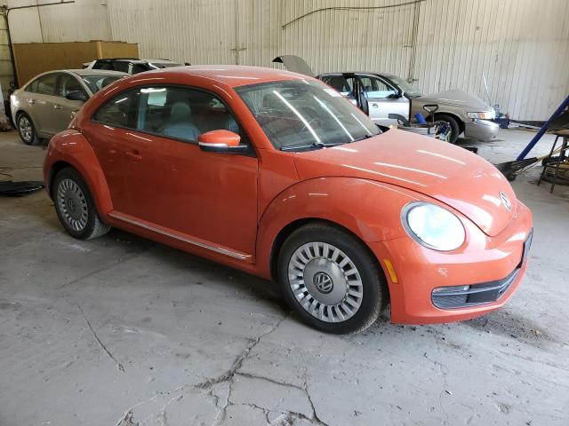 2016 VOLKSWAGEN BEETLE SE 3VWJ17AT0GM605563