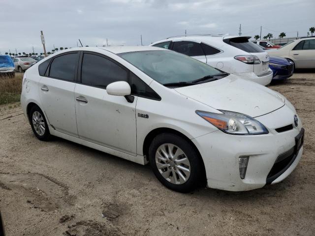 VIN JTDKN3DP6F3072153 2015 Toyota Prius no.4