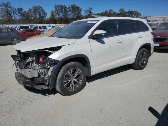 2017 TOYOTA HIGHLANDER LE 2017