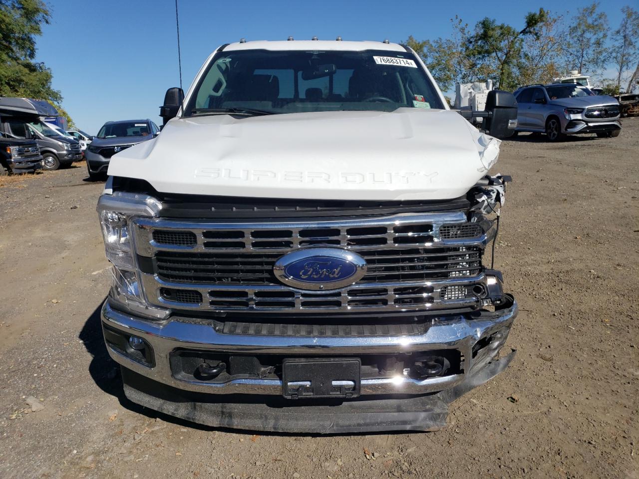 Lot #2919140697 2023 FORD F350 SUPER