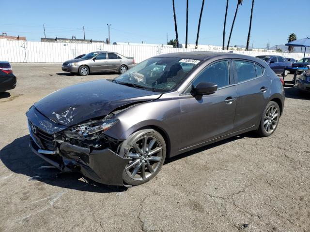 VIN 3MZBN1L37JM234315 2018 MAZDA 3 no.1