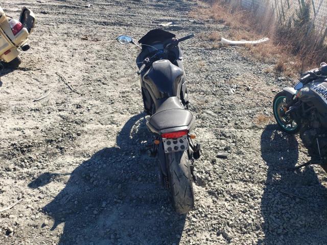 2011 KAWASAKI EX650 C - JKAEXEC10BDA76121