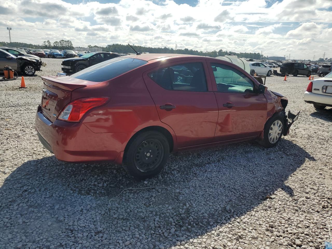 Lot #2886358875 2016 NISSAN VERSA S