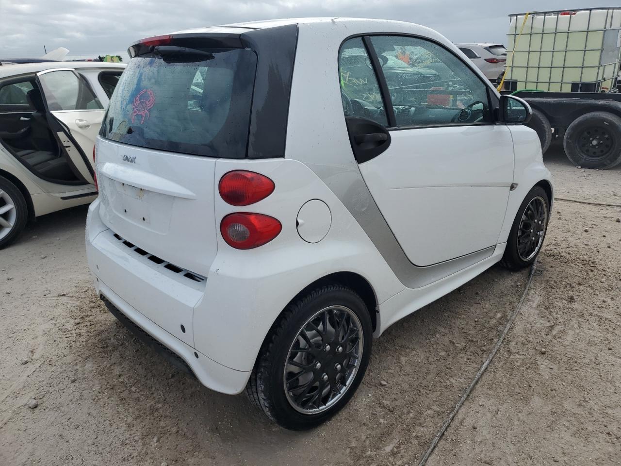 Lot #3023281018 2015 SMART FORTWO PUR