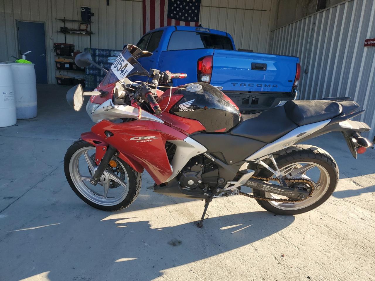 Lot #3029687068 2011 HONDA CBR250 R