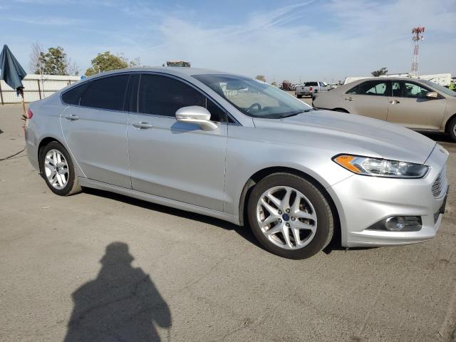 VIN 3FA6P0HD2GR331661 2016 Ford Fusion, SE no.4