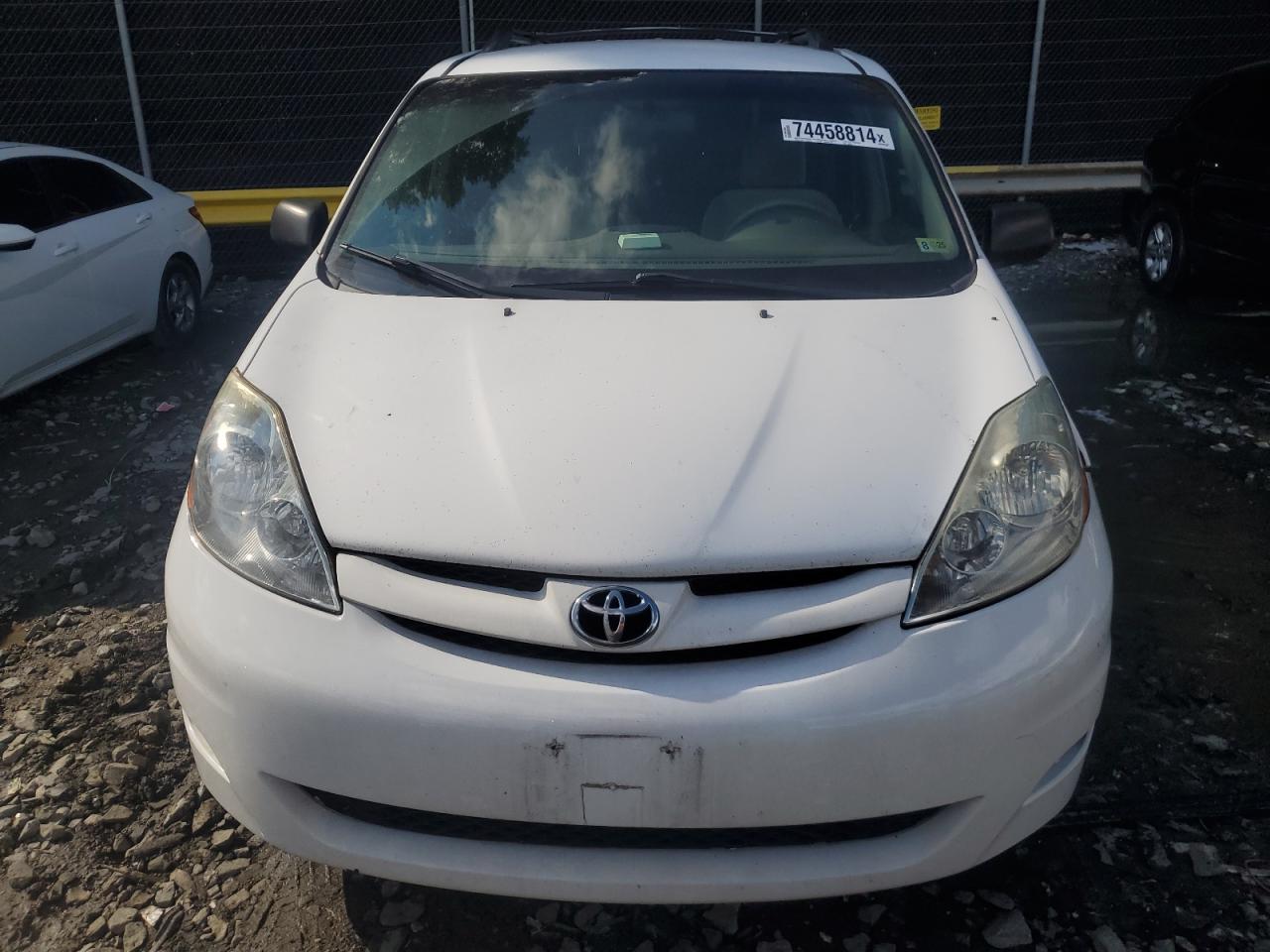 Lot #3024161812 2010 TOYOTA SIENNA CE