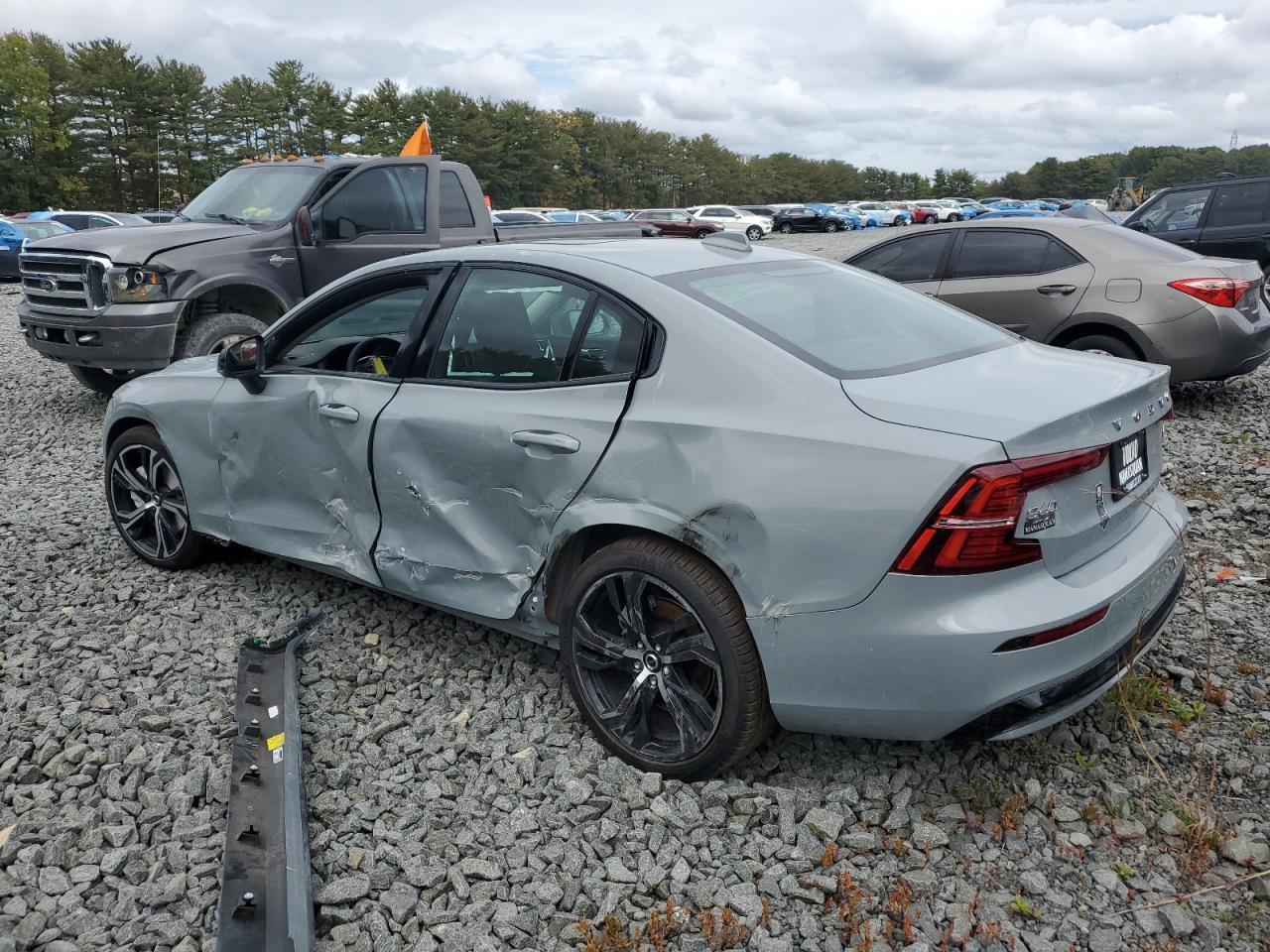 Lot #2945595073 2024 VOLVO S60 CORE