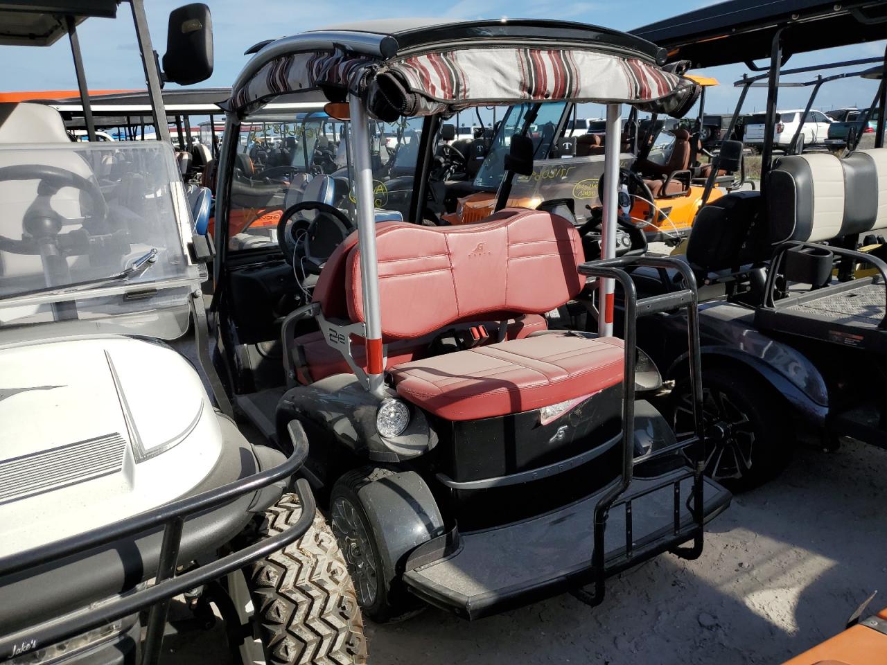 Lot #3029726675 2011 GARI GOLF CART