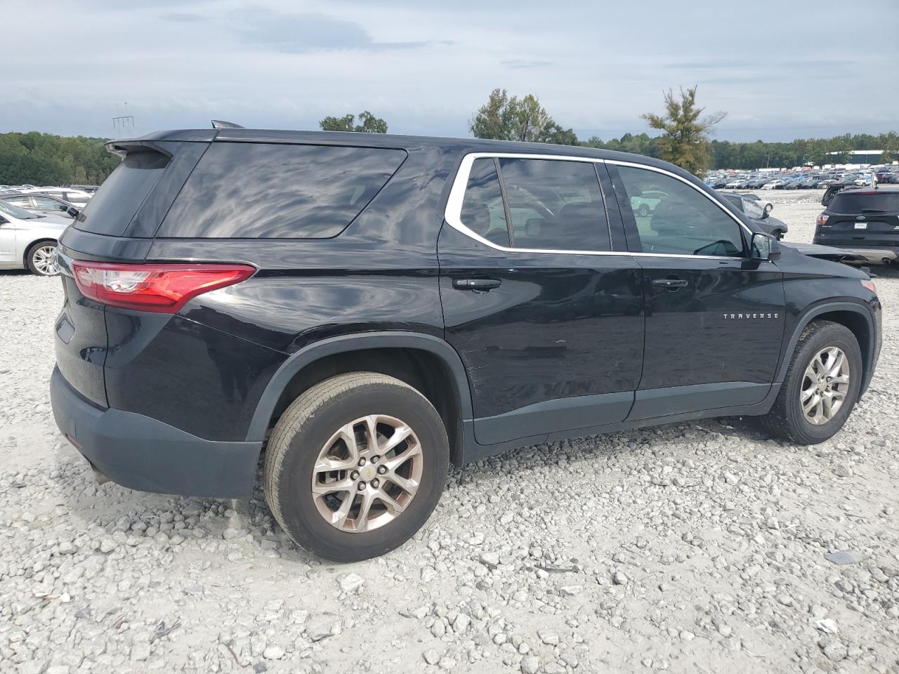 Lot #2940761368 2020 CHEVROLET TRAVERSE L