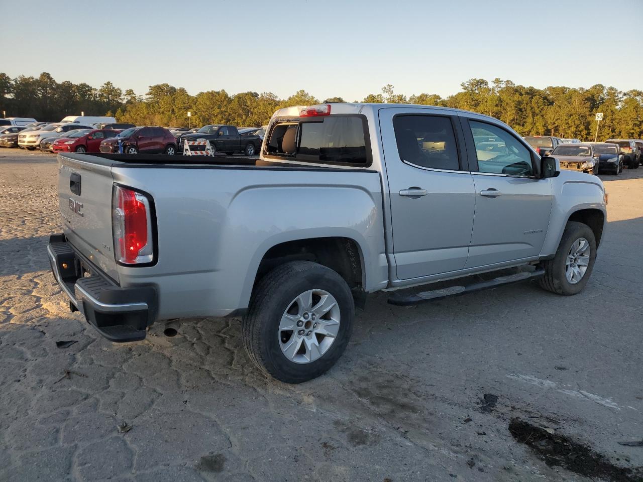 Lot #2935937857 2018 GMC CANYON SLE