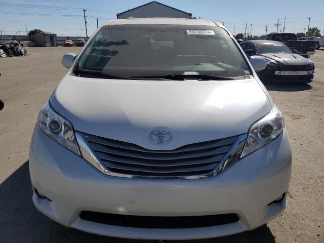 VIN 5TDYK3DC1FS666793 2015 Toyota Sienna, Xle no.5