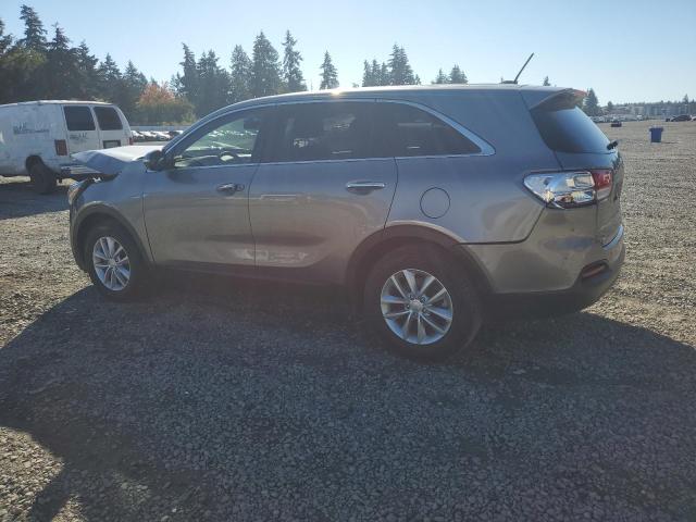 VIN 5XYPG4A3XJG418491 2018 KIA Sorento, LX no.2