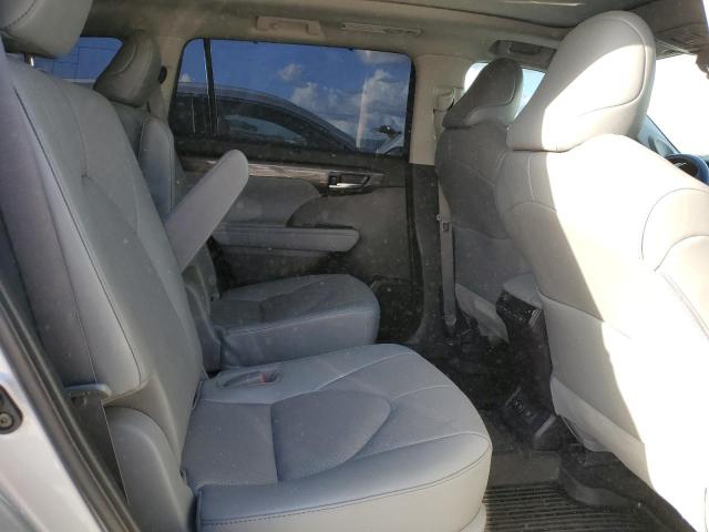 VIN 5TDFZRAH3MS088831 2021 Toyota Highlander, Platinum no.11