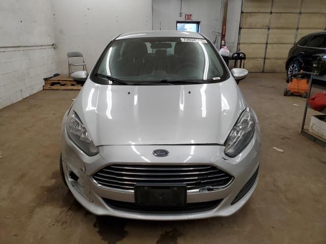 VIN 3FADP4TJ1GM136496 2016 Ford Fiesta, S no.5