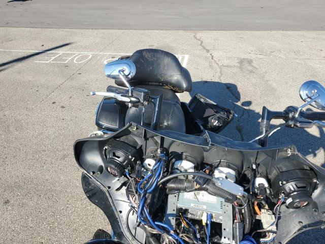 2010 HARLEY-DAVIDSON FLHTCU 1HD1FC414AB633791