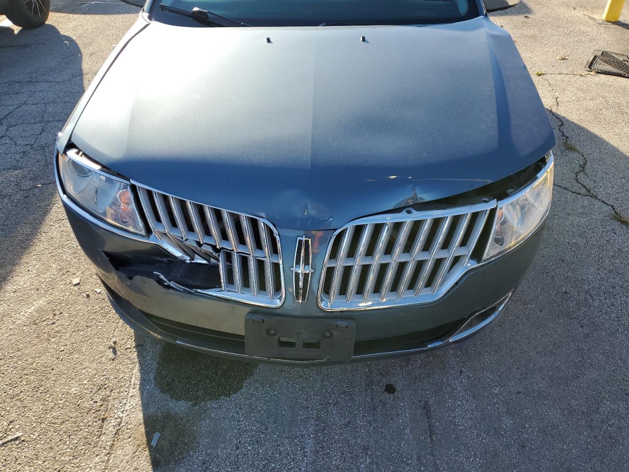 Lot #2976310394 2011 LINCOLN MKZ