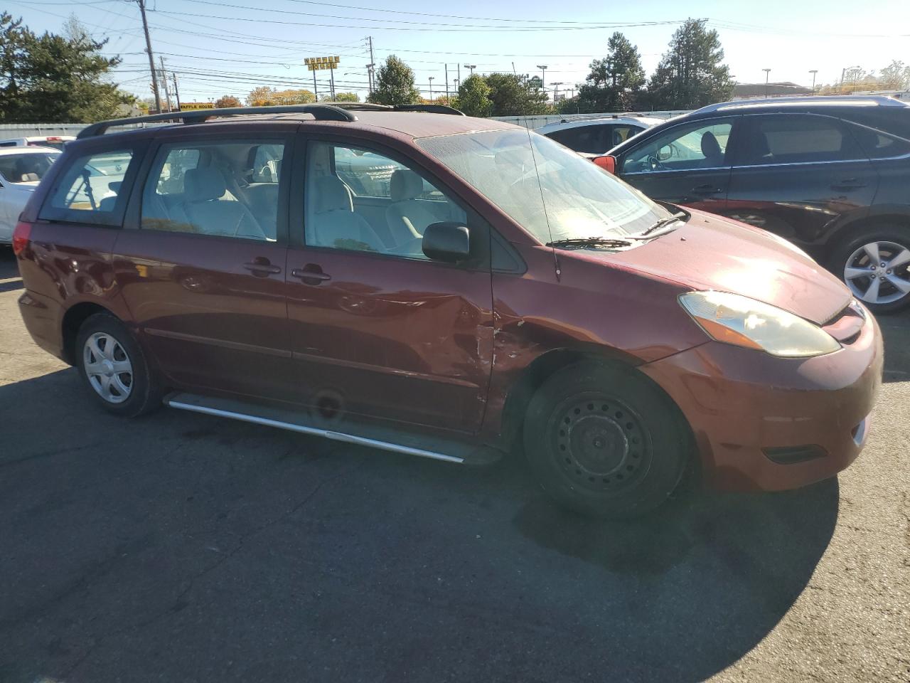 Lot #3024478593 2006 TOYOTA SIENNA CE