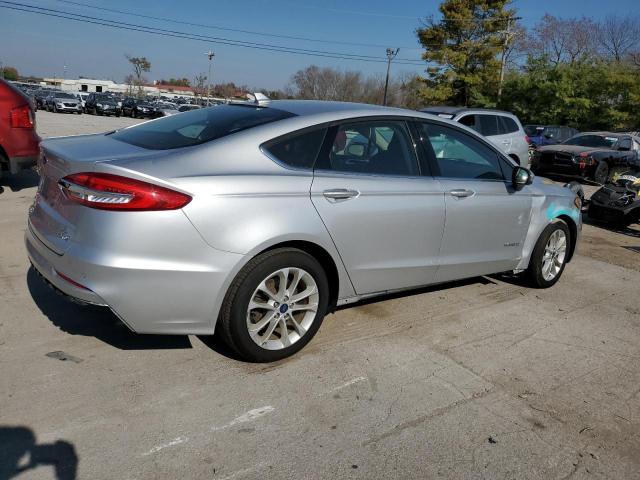 VIN 3FA6P0LU3KR139648 2019 Ford Fusion, SE no.3