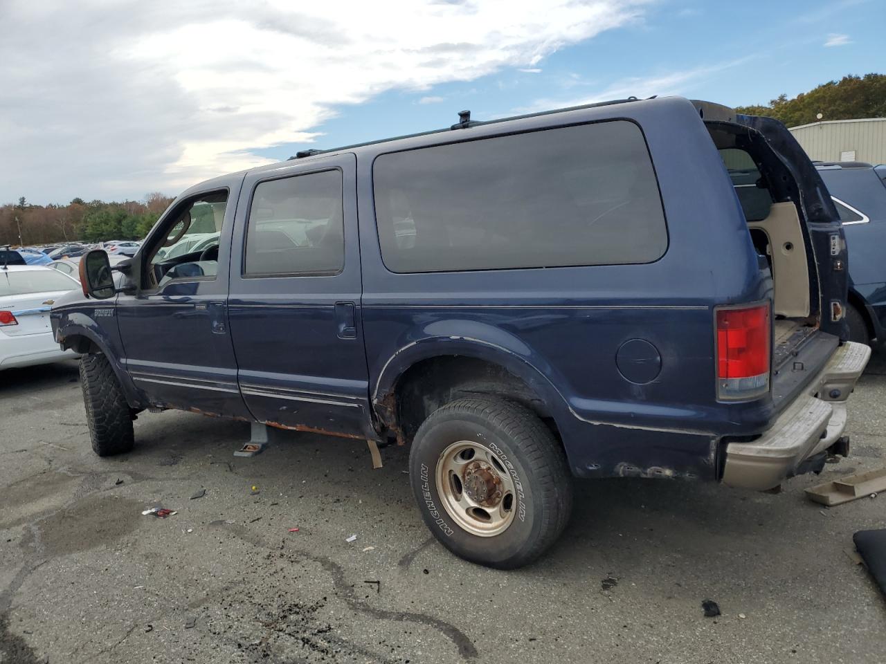 Lot #2993628220 2005 FORD EXCURSION