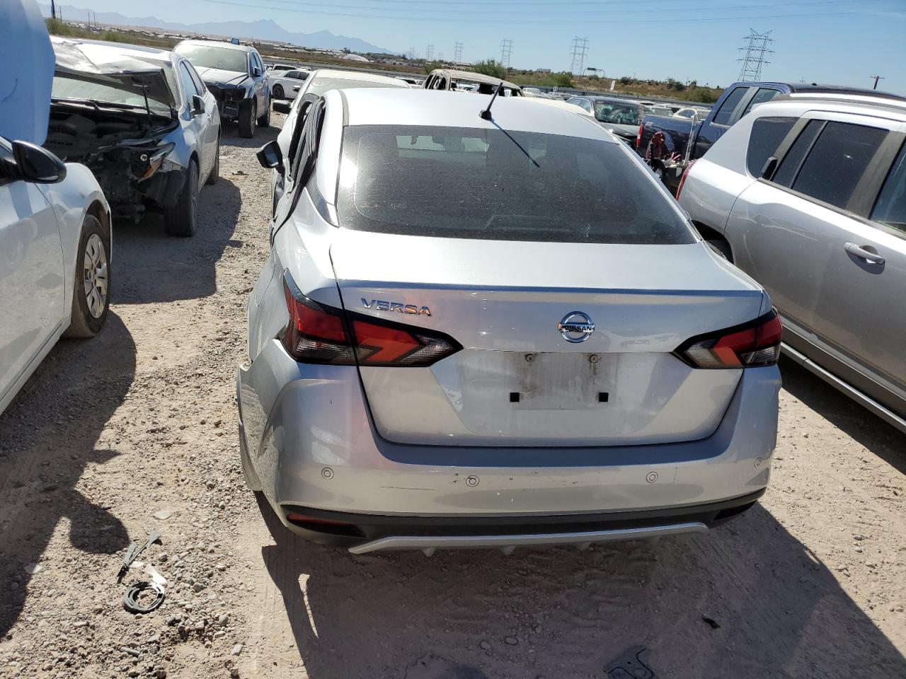 Lot #2989217688 2020 NISSAN VERSA S