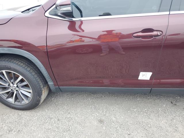 VIN 5TDKZRFH3KS346124 2019 Toyota Highlander, SE no.12