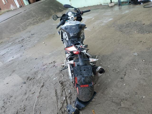2016 APRILIA TUONO V4 1 ZD4TYUA06GS000180