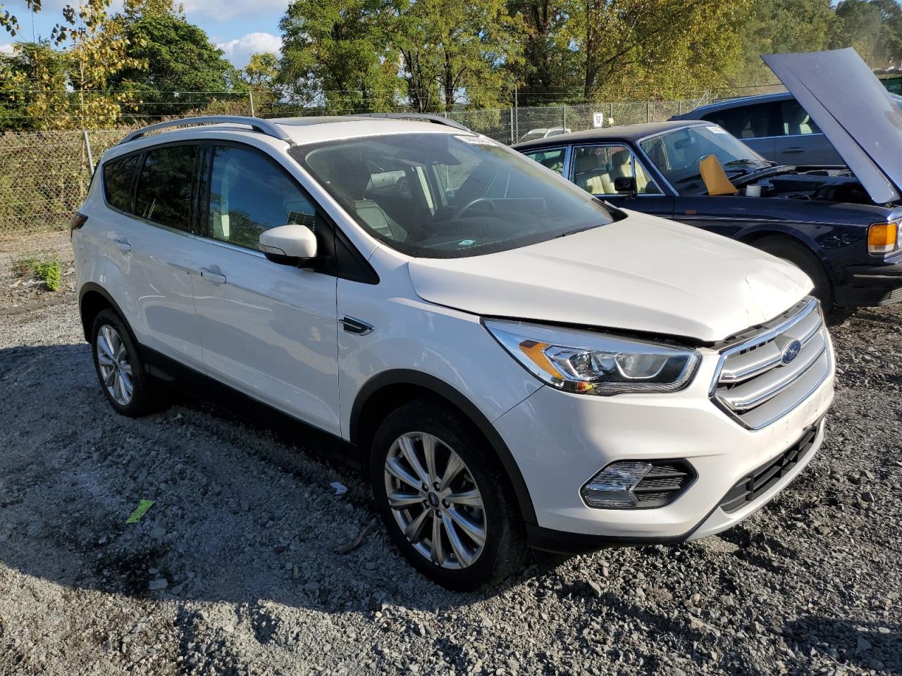 Lot #2945284511 2017 FORD ESCAPE TIT