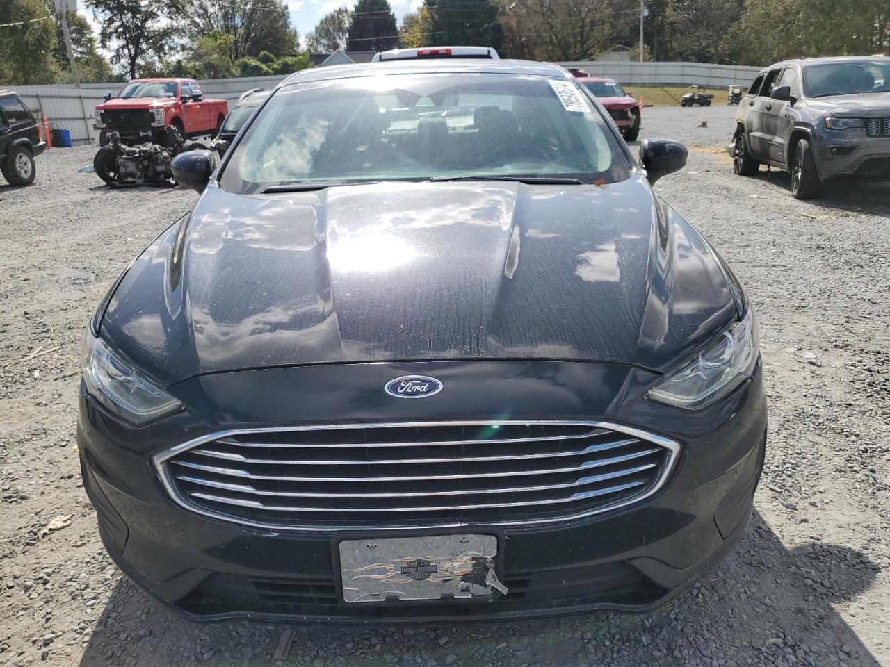 Lot #2945647169 2019 FORD FUSION SE