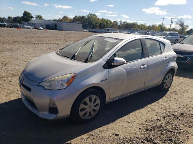 VIN JTDKDTB3XE1075327 2014 Toyota Prius no.1