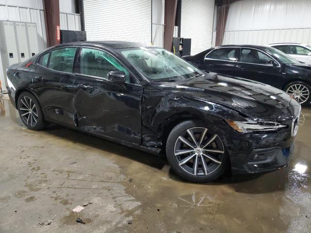 VIN 7JR102FK8MG094362 2021 Volvo S60, T5 Momentum no.4