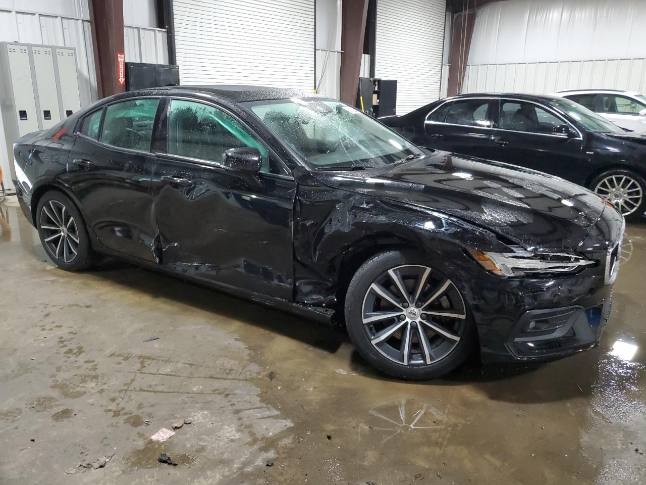 Lot #2972433463 2021 VOLVO S60 T5 MOM