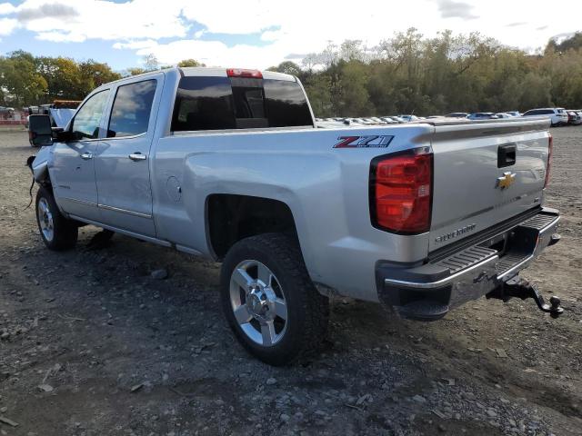 VIN 1GC1KWEG0JF162748 2018 Chevrolet Silverado, K25... no.2