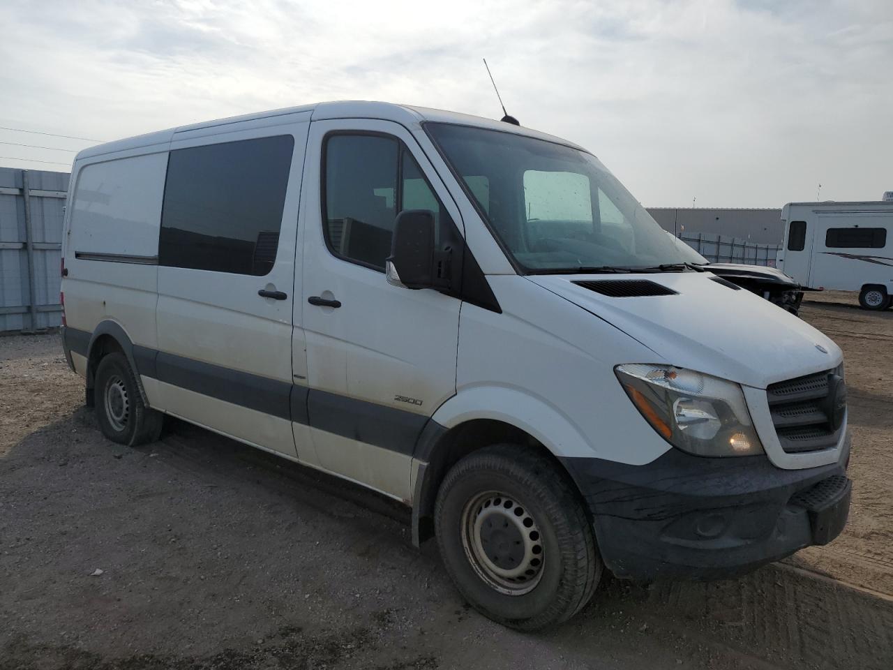 Lot #2912283117 2015 MERCEDES-BENZ SPRINTER 2