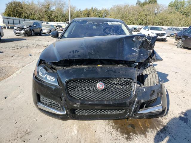 VIN SAJBJ4BV2HCY42131 2017 Jaguar XF, Premium no.5